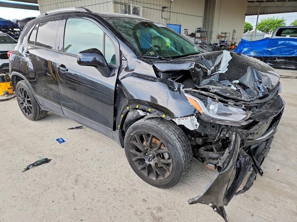 2021 CHEVROLET TRAX 1LT 4