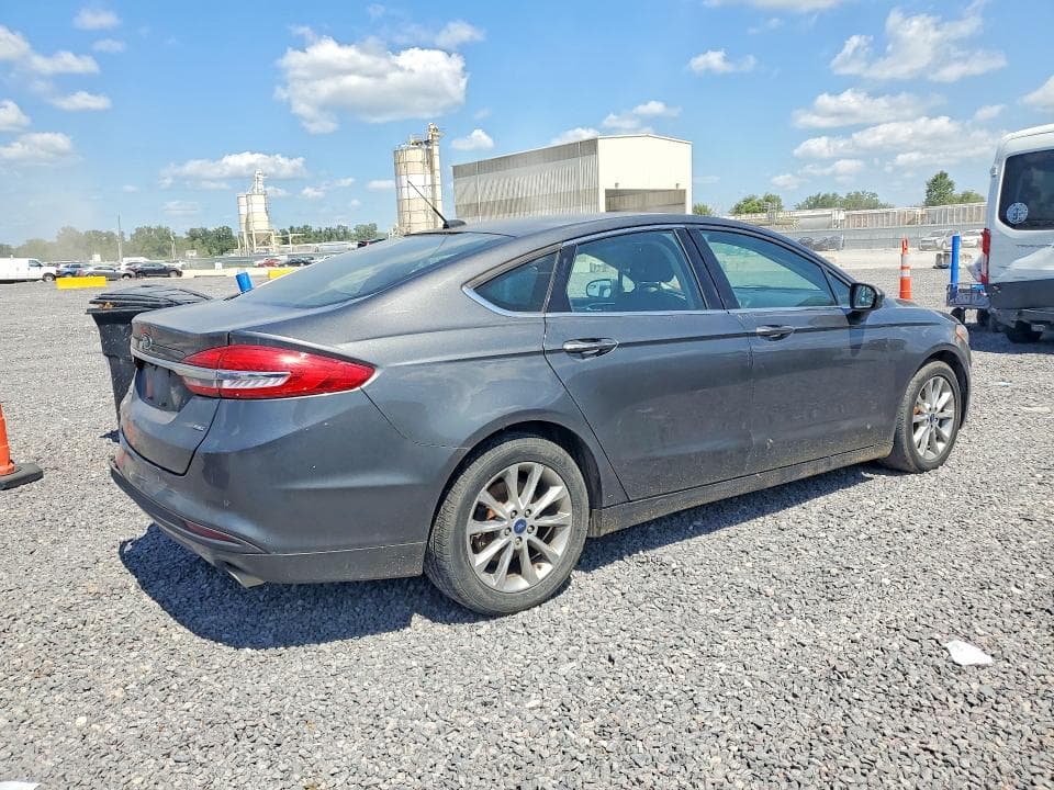 2017 FORD FUSION SE 3