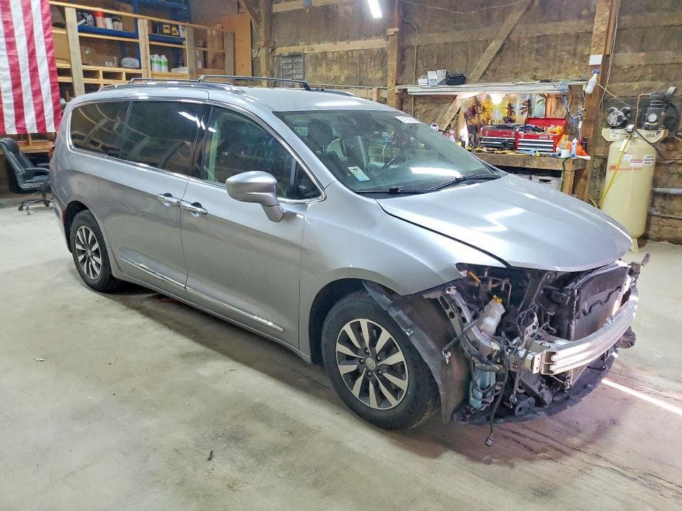 2020 CHRYSLER PACIFICA TOURING L PLUS 4