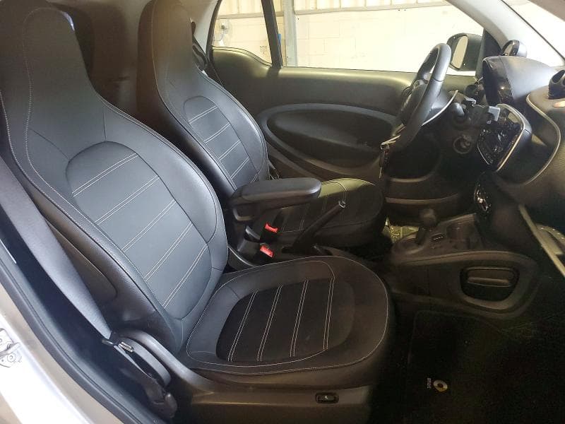 2018 SMART FORTWO 10