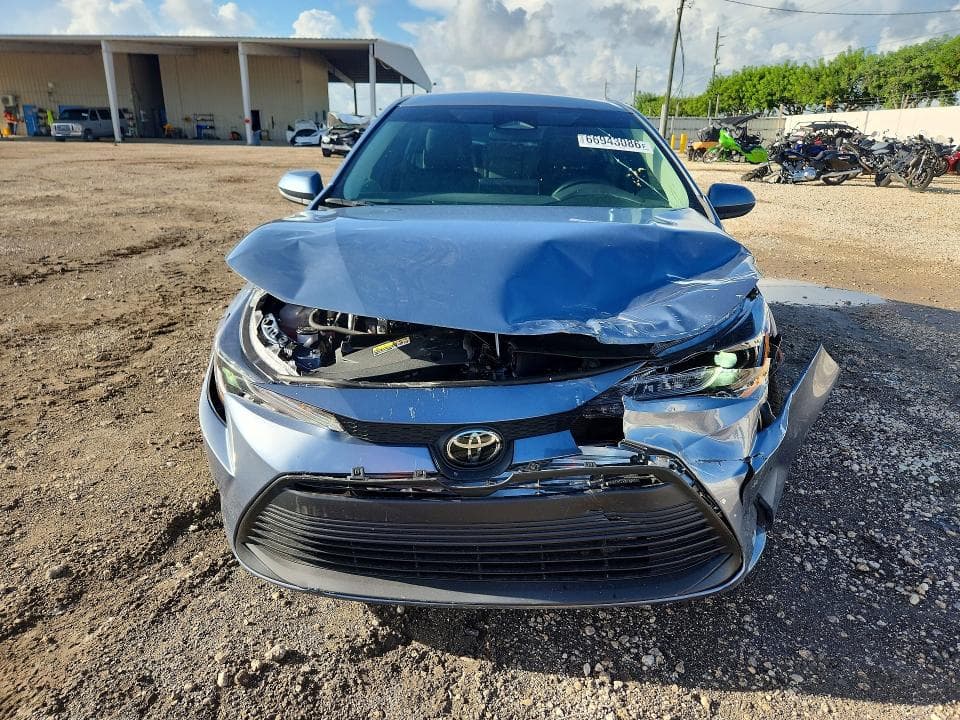 2026 TOYOTA COROLLA LE 5