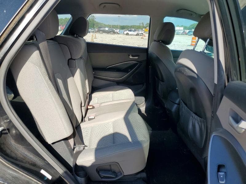 2017 HYUNDAI SANTA FE SE 11