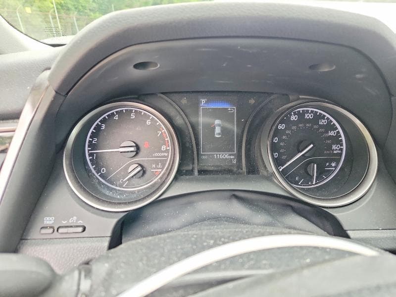 2021 TOYOTA CAMRY SE SE 9