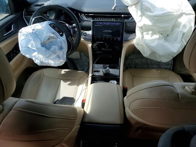 2023 JEEP GRAND CHEROKEE L LIMITED 8