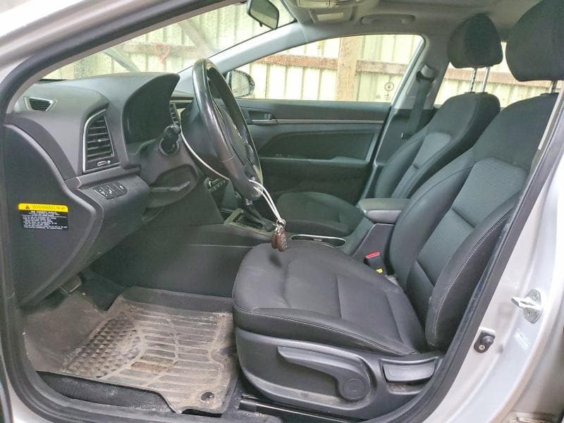 2017 HYUNDAI ELANTRA SE 7