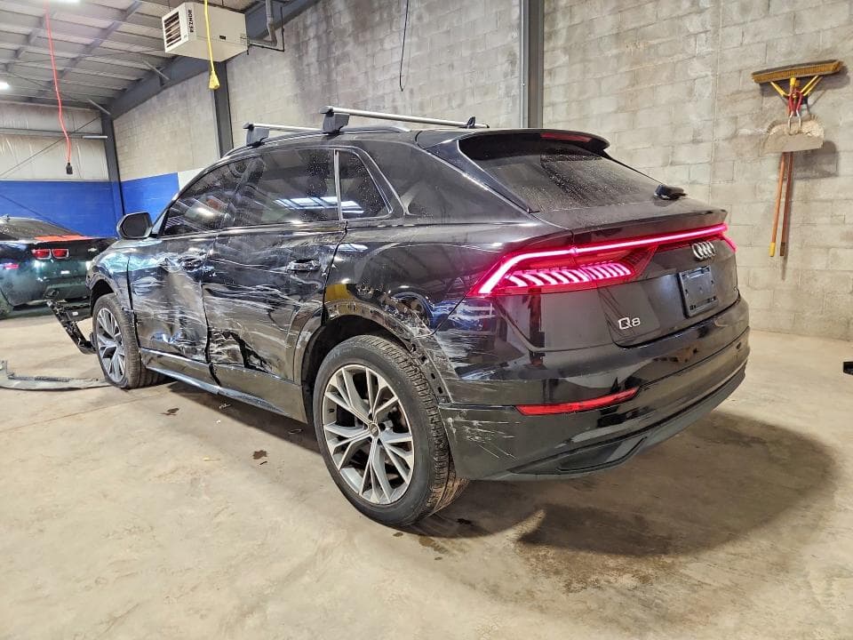 2021 AUDI Q8 PREMIUM 2