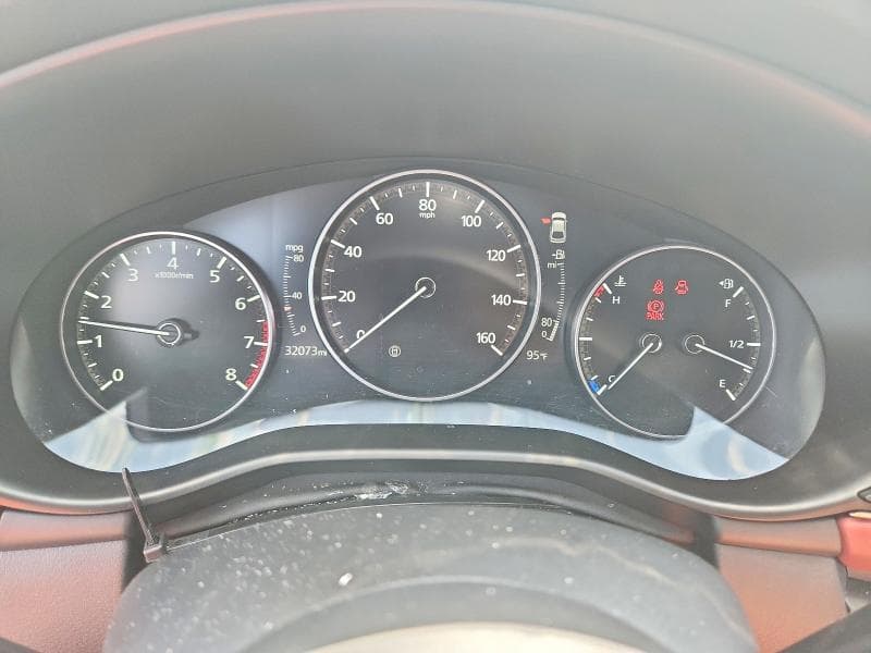 2021 MAZDA 3 PREMIUM 9