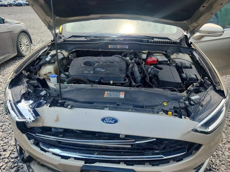 2017 FORD FUSION SE 11