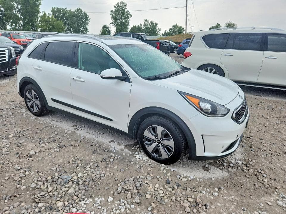 2019 KIA NIRO EX 4