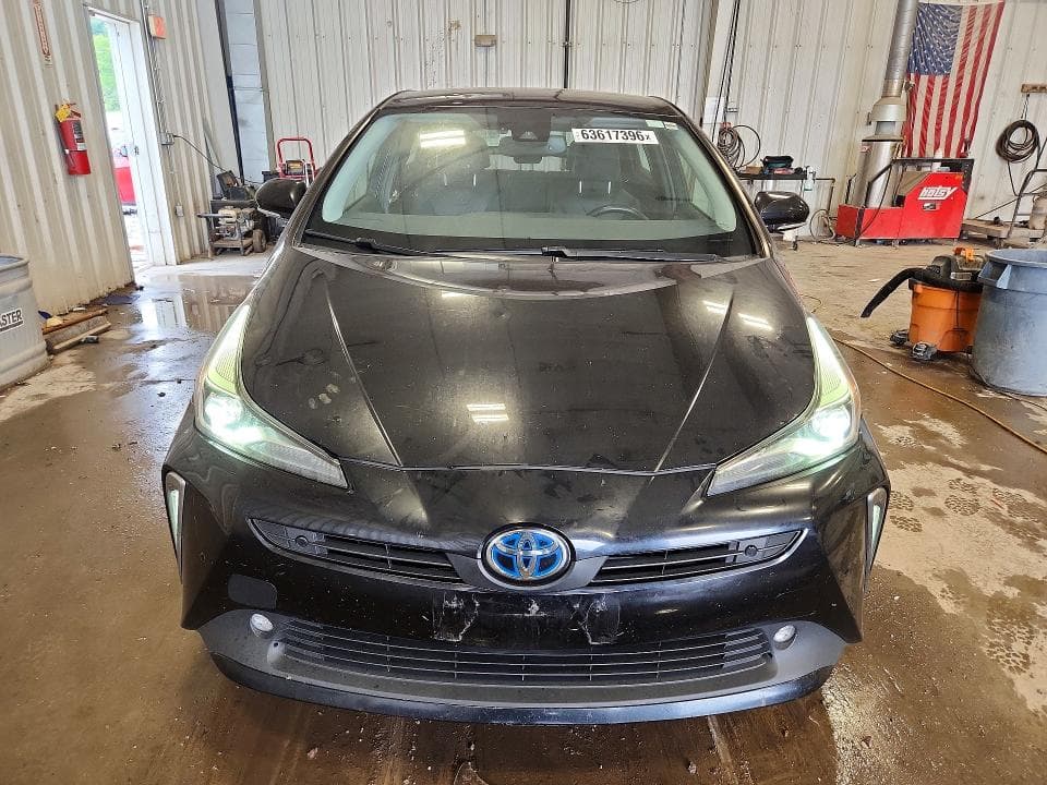 2020 TOYOTA PRIUS XLE AWD-E 5