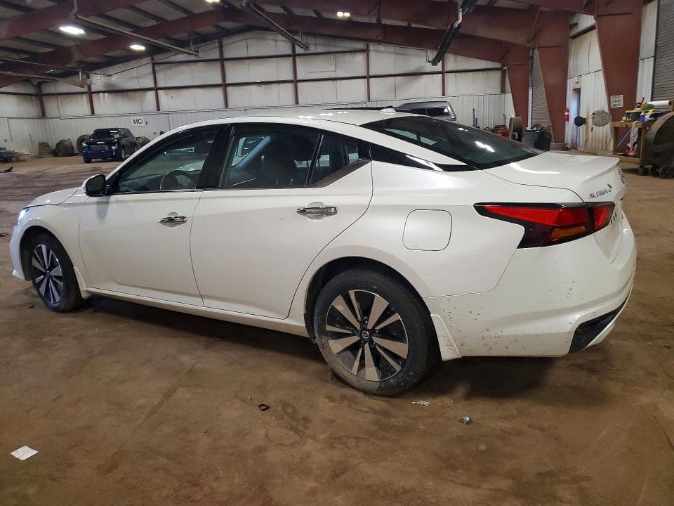 2019 NISSAN ALTIMA SV 2