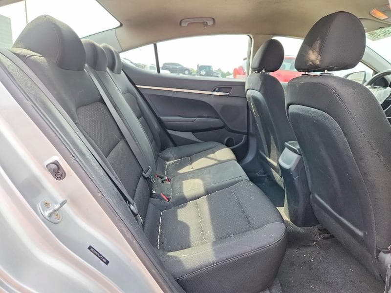 2019 HYUNDAI ELANTRA SE 10
