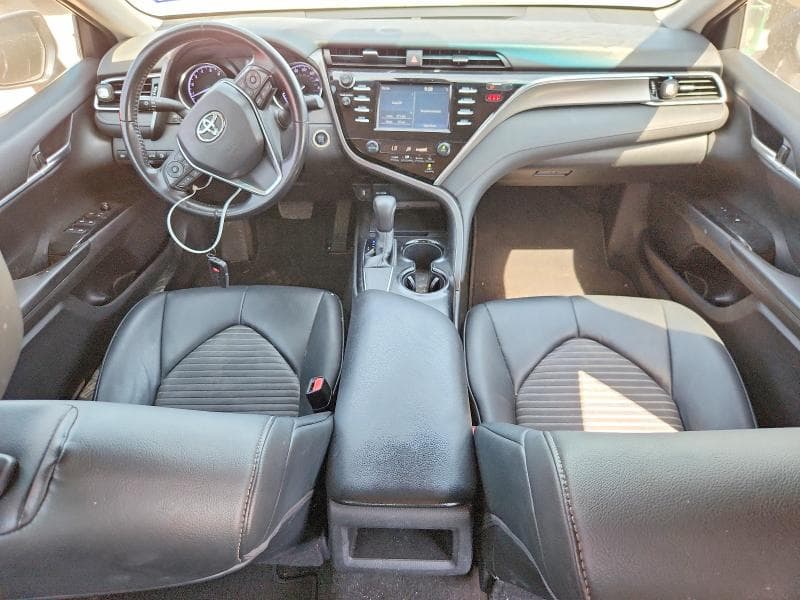 2018 TOYOTA CAMRY SE 8
