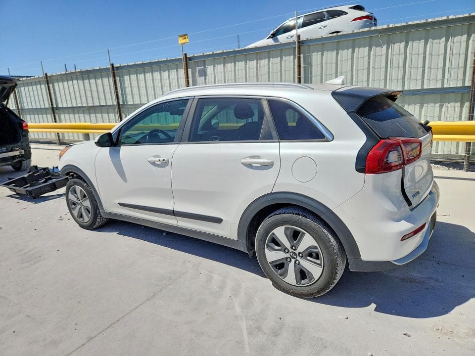 2017 KIA NIRO LX 2