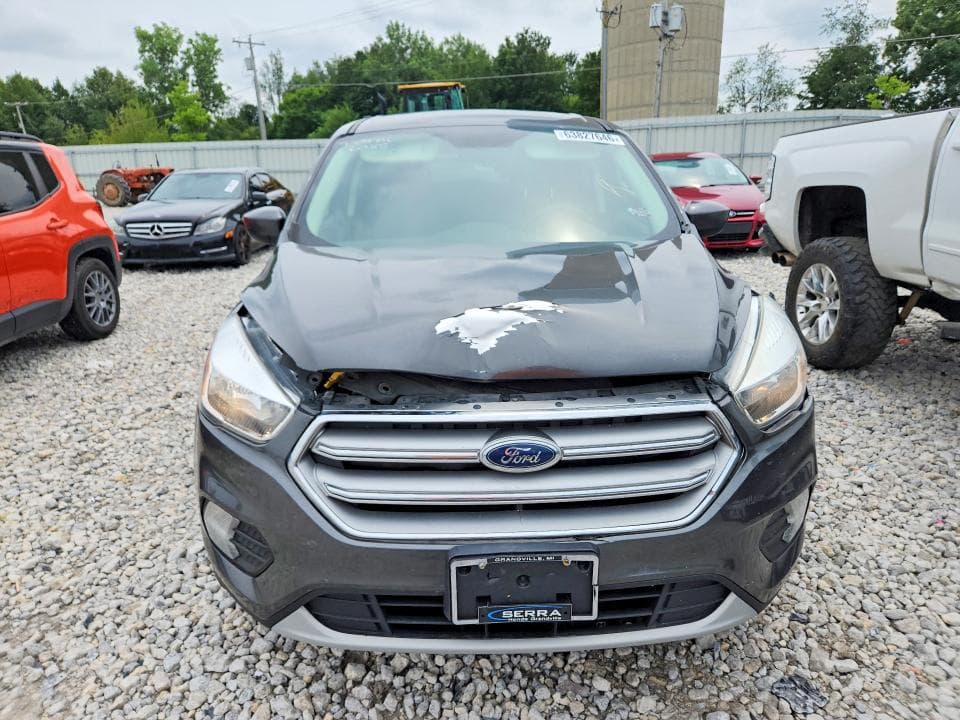2017 FORD ESCAPE SE 5