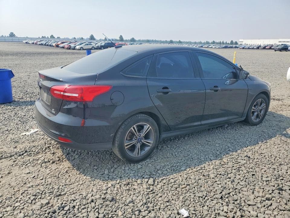 2017 FORD FOCUS SE 3