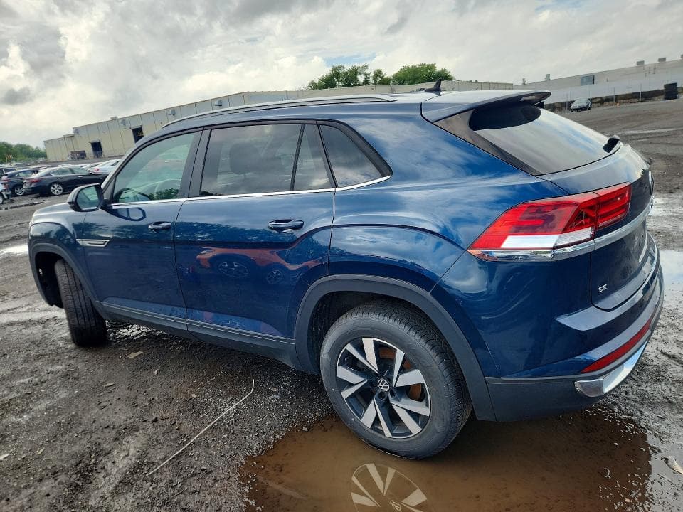 2022 VOLKSWAGEN ATLAS CROSS SPORT SE 2