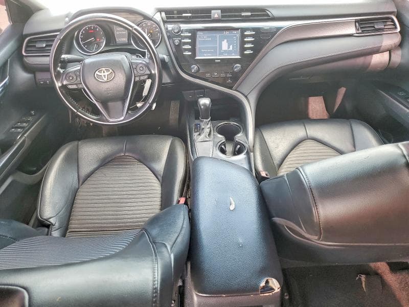 2020 TOYOTA CAMRY SE 8