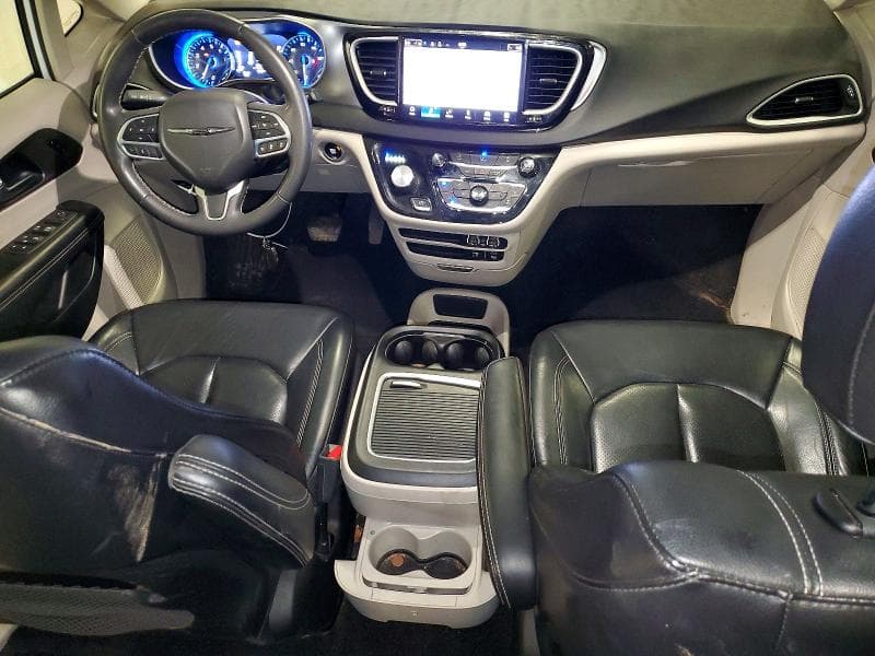 2022 CHRYSLER PACIFICA TOURING L 8