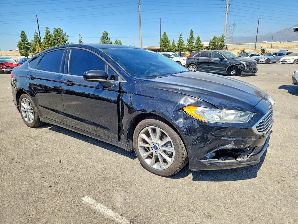 2017 FORD FUSION SE 4