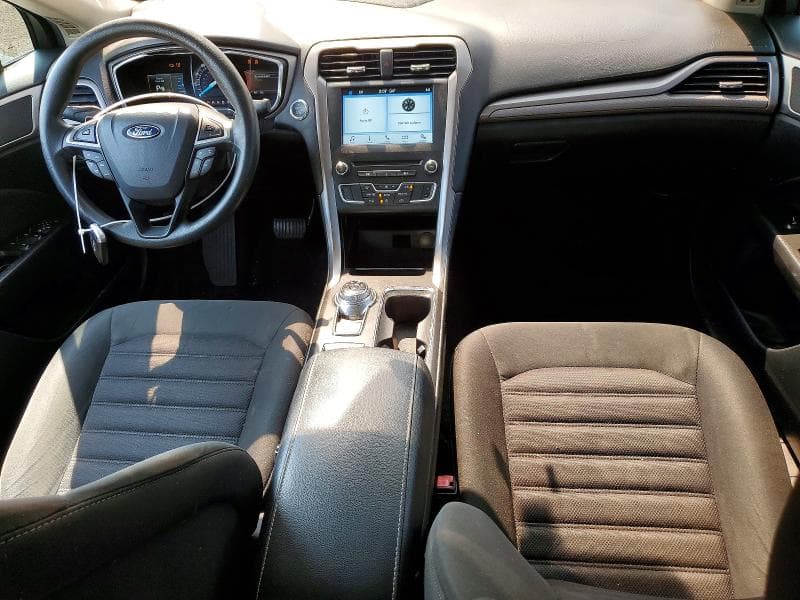 2017 FORD FUSION SE 8