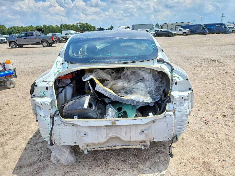 2022 TESLA MODEL 3 6