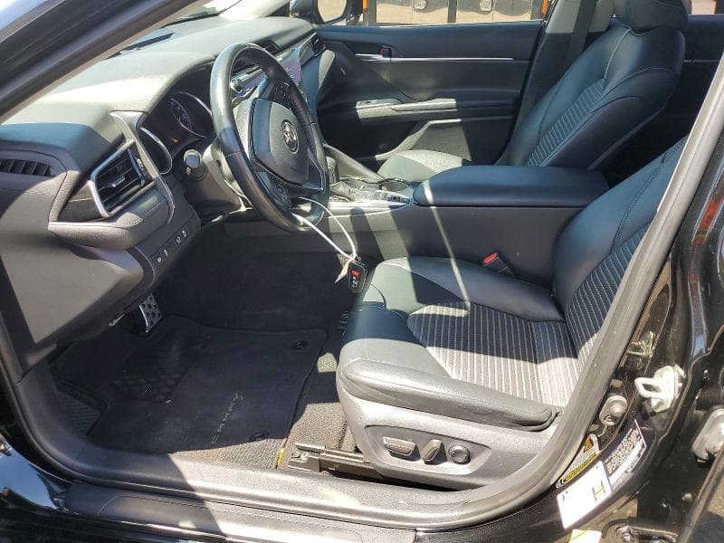 2019 TOYOTA CAMRY HYBRID SE 7