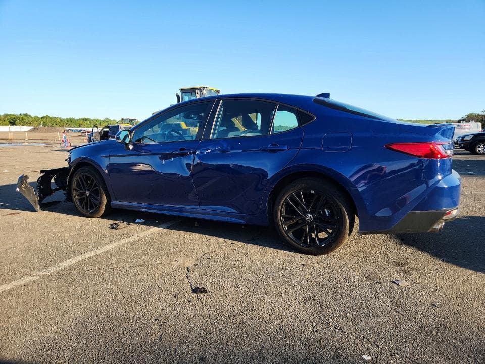 2025 TOYOTA CAMRY SE 2