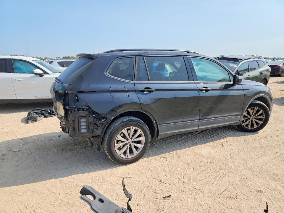 2018 VOLKSWAGEN TIGUAN S 3