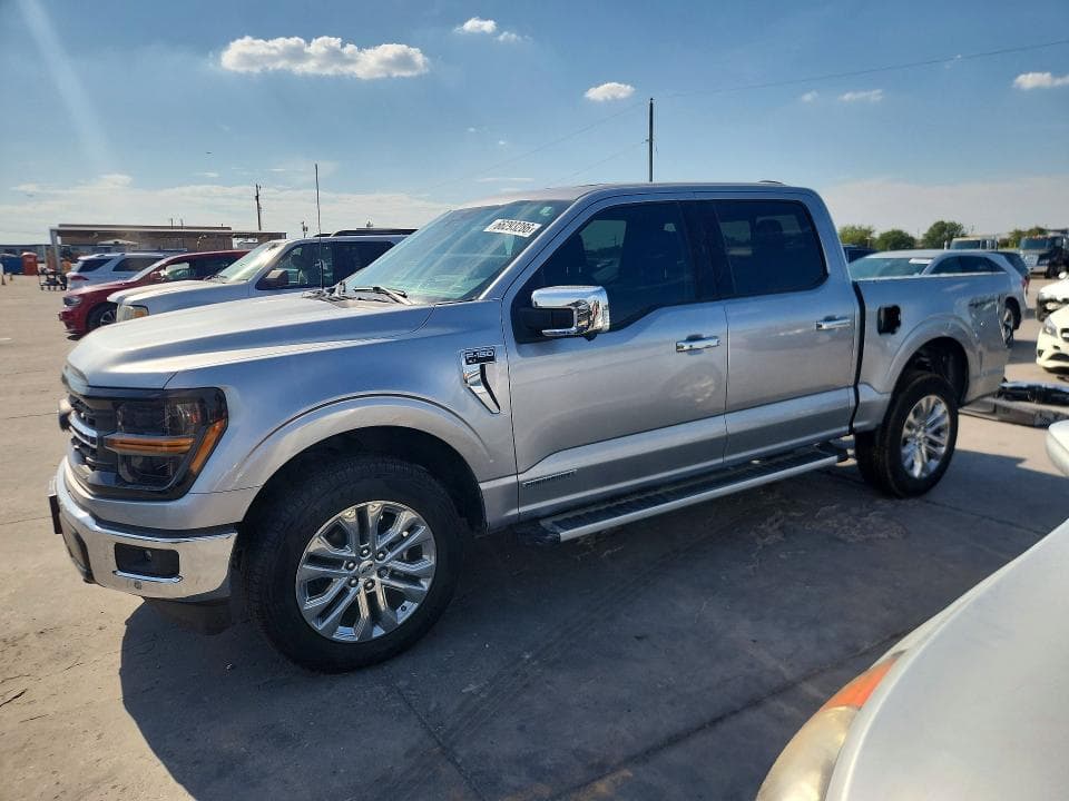 2025 FORD F150 XLT