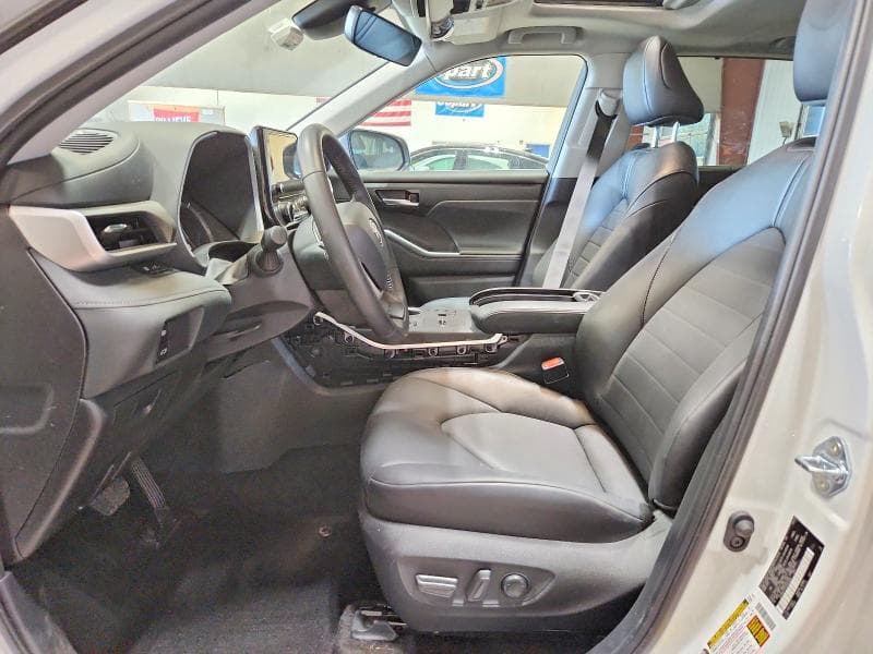 2025 TOYOTA HIGHLANDER HYBRID XLE 7