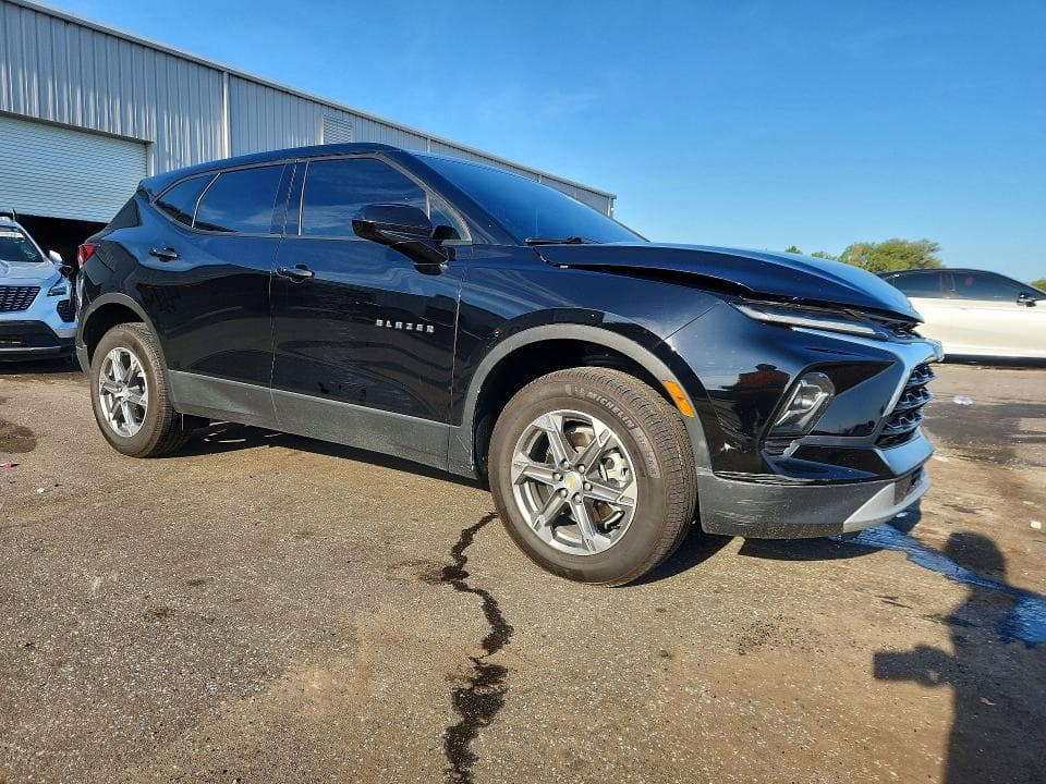 2023 CHEVROLET BLAZER 2LT 4