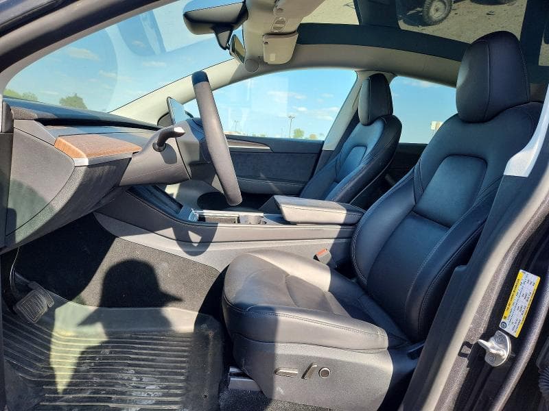2025 TESLA MODEL Y 7