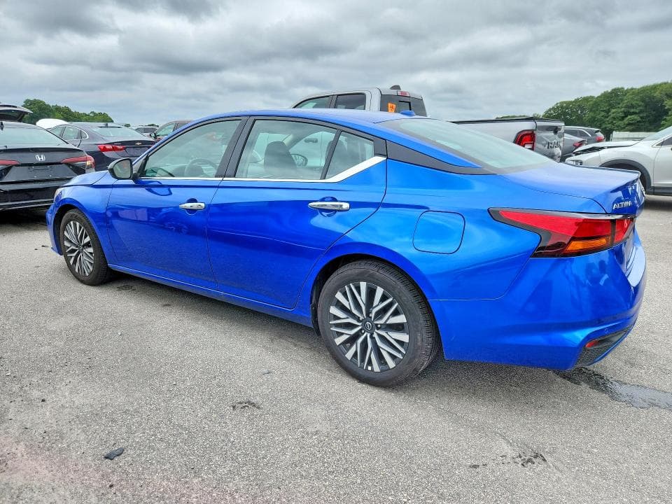 2025 NISSAN ALTIMA SV 2