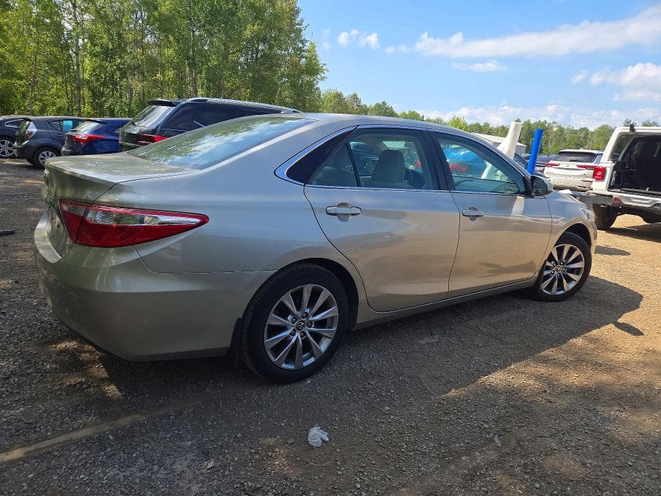 2017 TOYOTA CAMRY LE 3