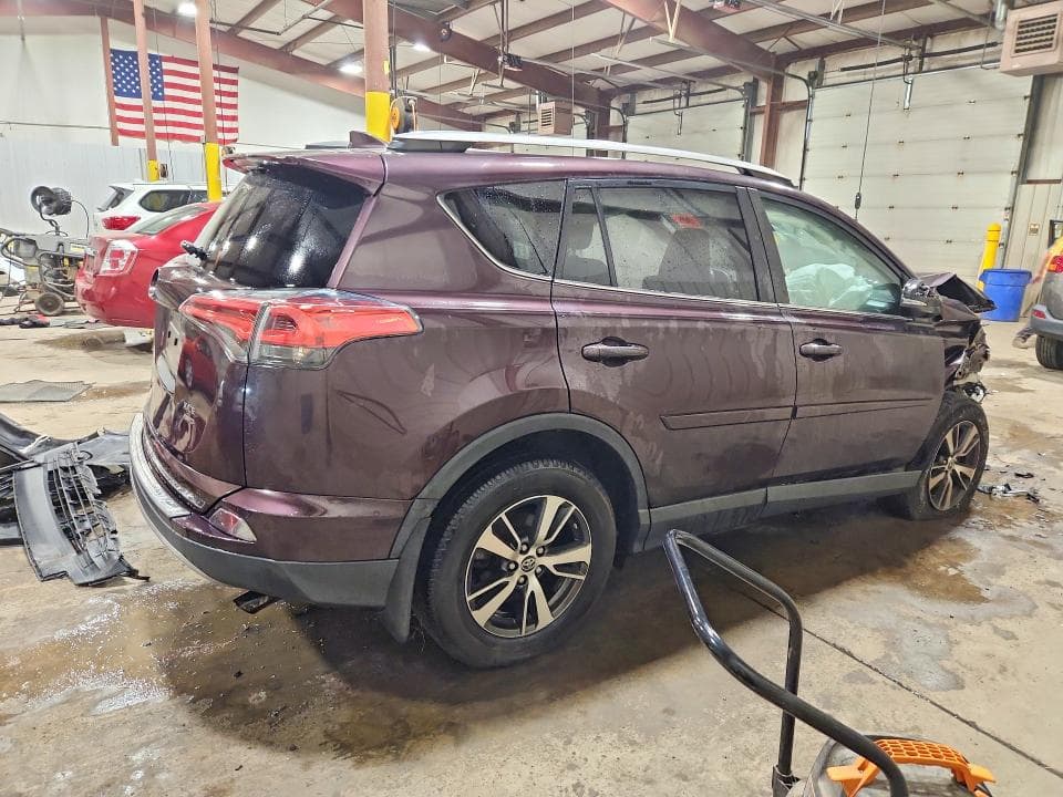 2017 TOYOTA RAV4 XLE 3