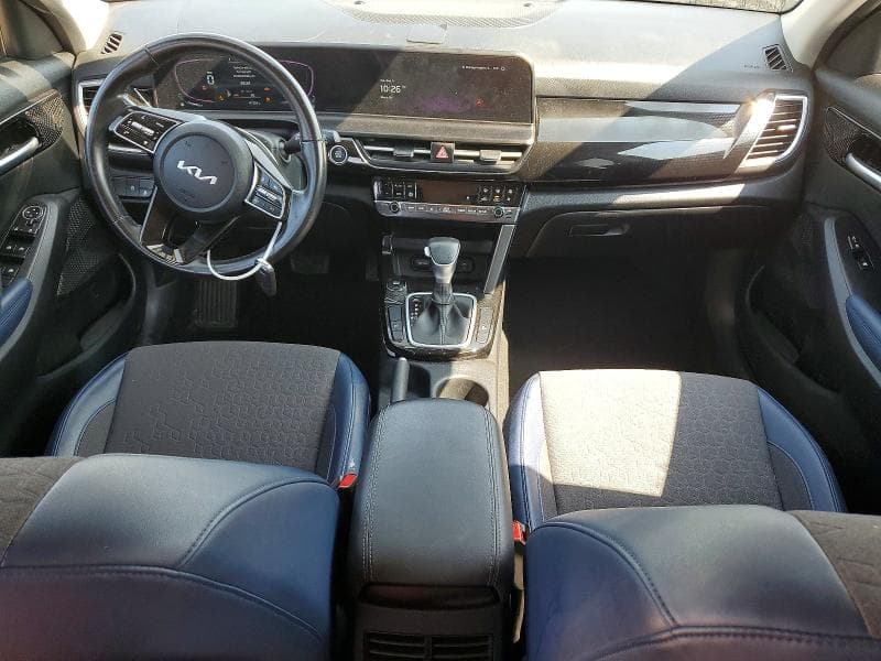 2025 KIA SELTOS S 8