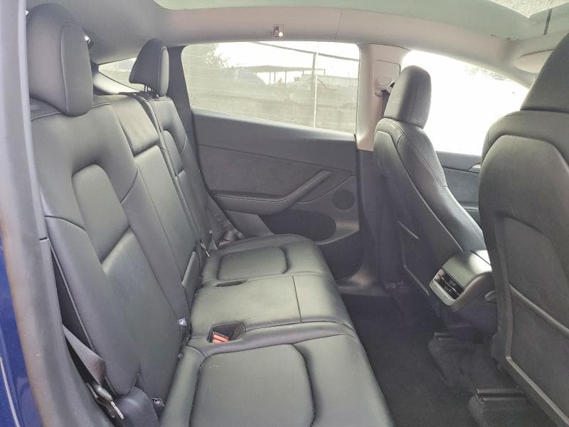2025 TESLA MODEL Y 11