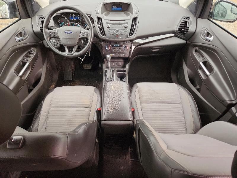 2017 FORD ESCAPE SE 8
