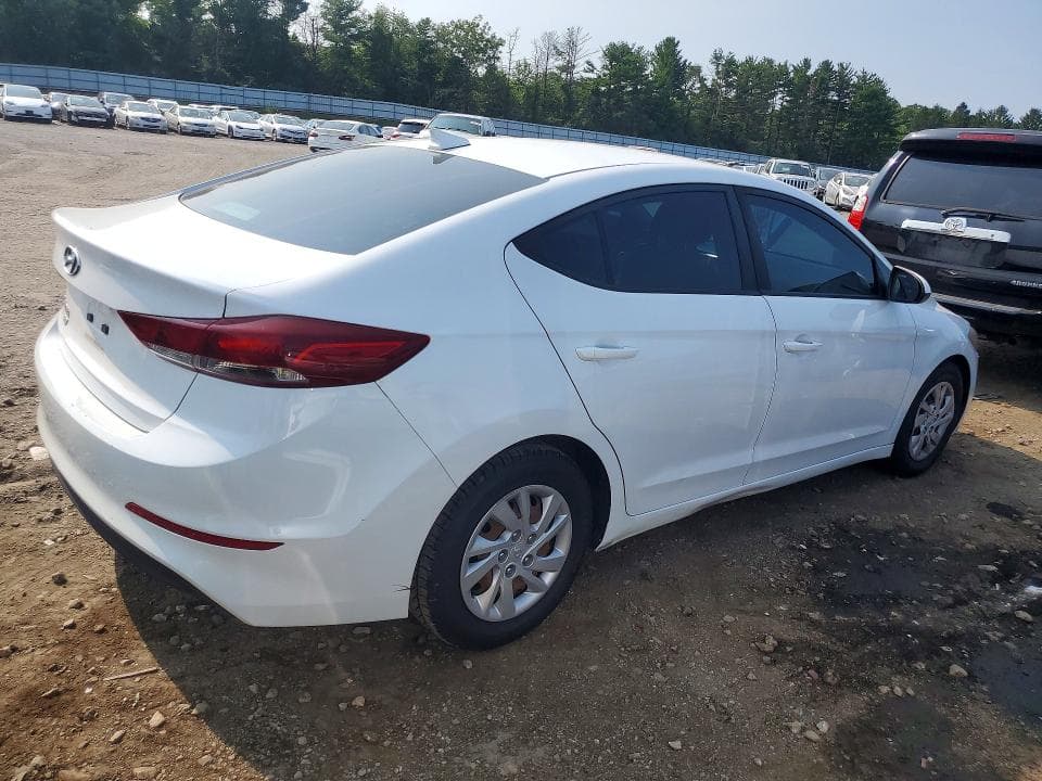 2018 HYUNDAI ELANTRA SE 3