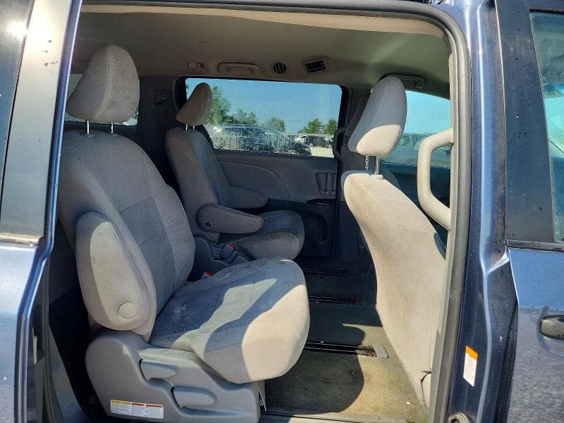 2017 TOYOTA SIENNA L 7-PASSENGER 11