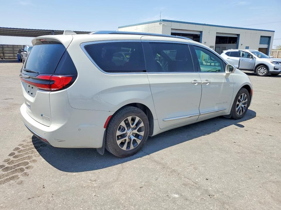 2021 CHRYSLER PACIFICA HYBRID PINNACLE 3