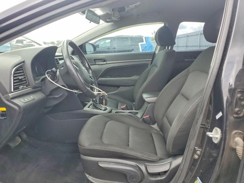 2017 HYUNDAI ELANTRA SE 7