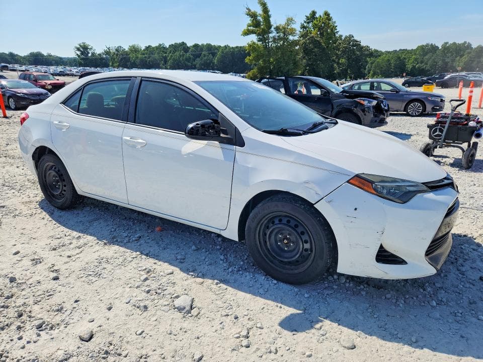 2018 TOYOTA COROLLA LE 4