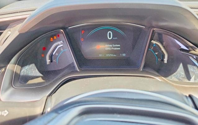 2018 HONDA CIVIC EX 9