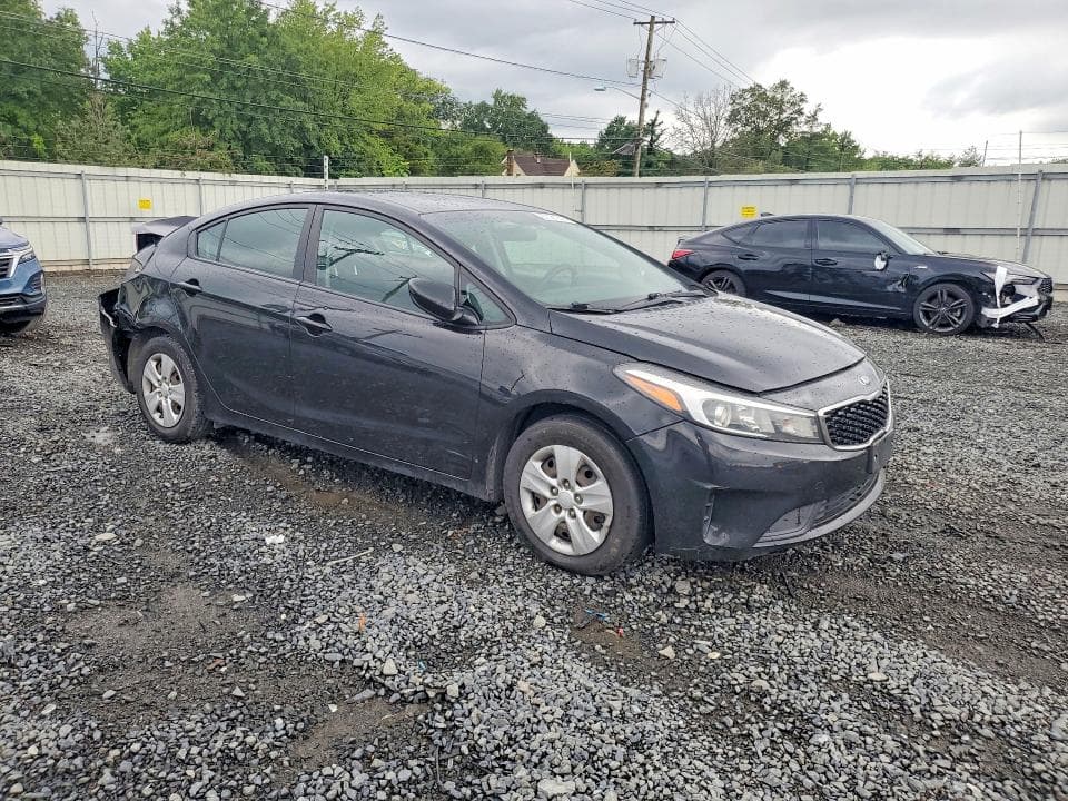 2017 KIA FORTE LX 4