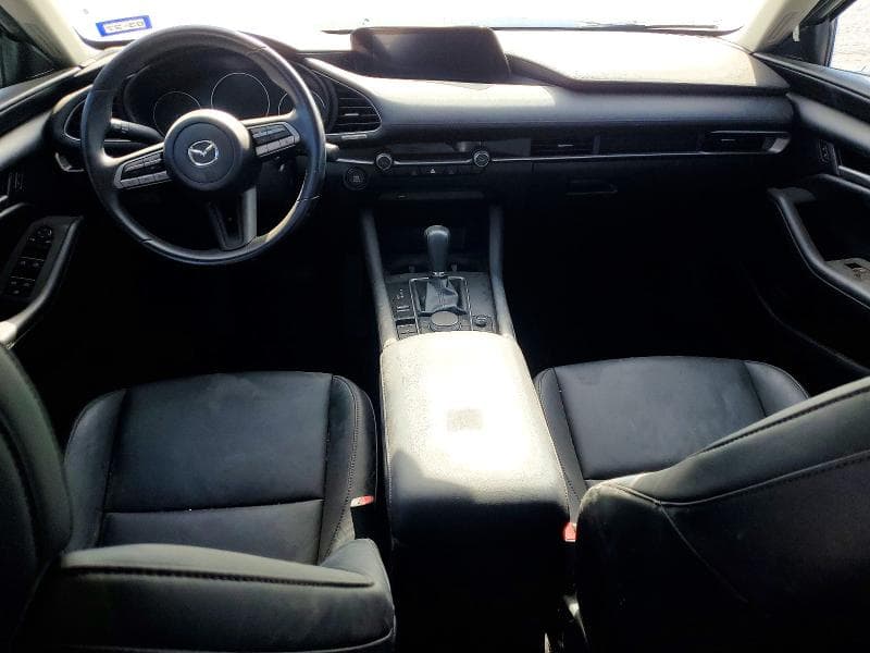 2021 MAZDA 3 SELECT 8