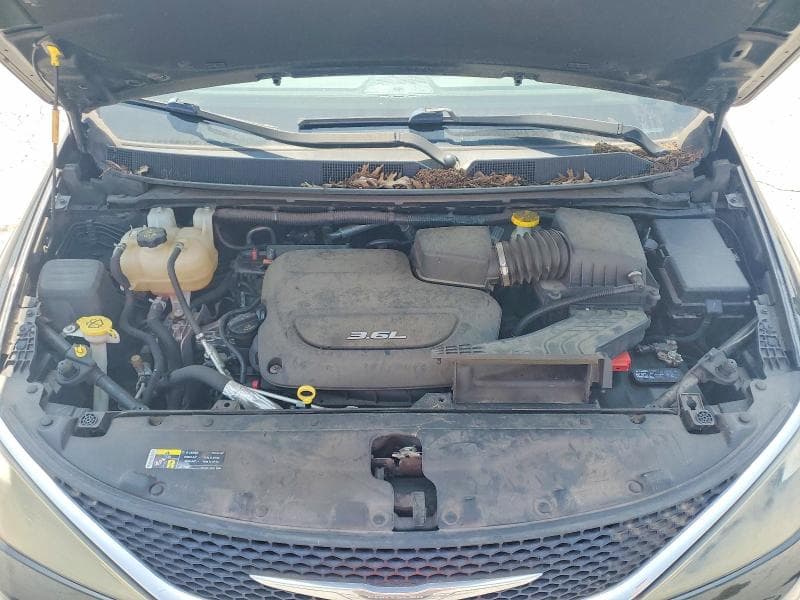 2017 CHRYSLER PACIFICA TOURING 12