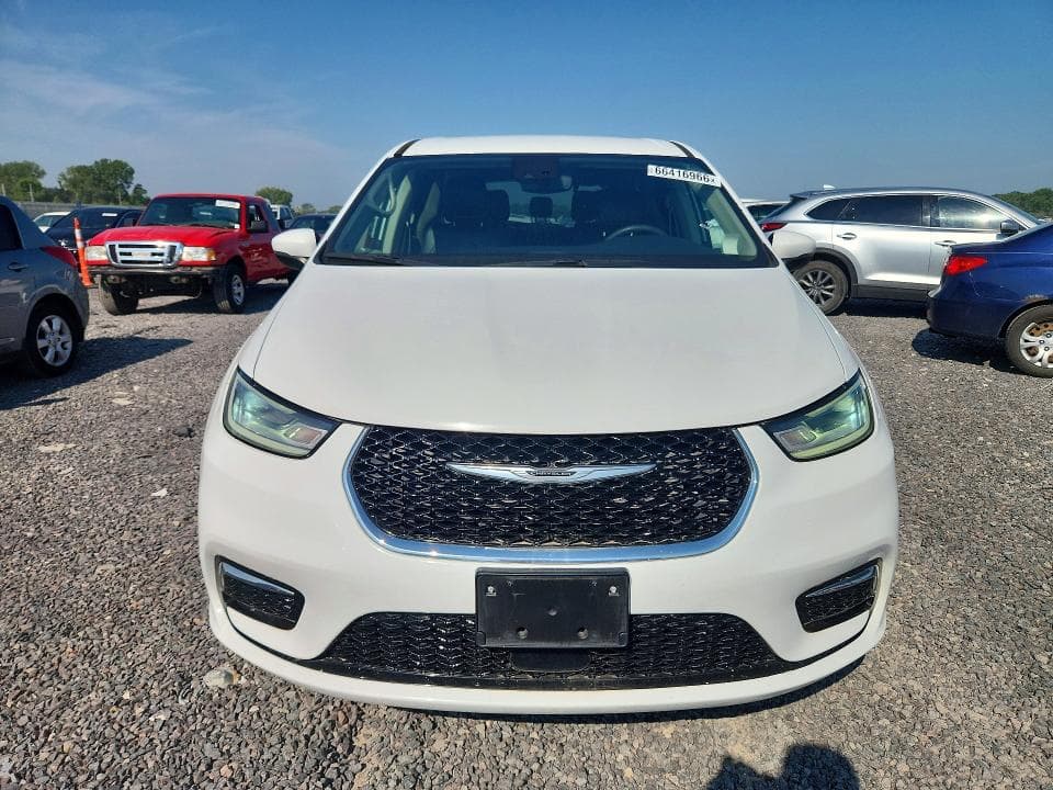 2023 CHRYSLER PACIFICA TOURING L 5