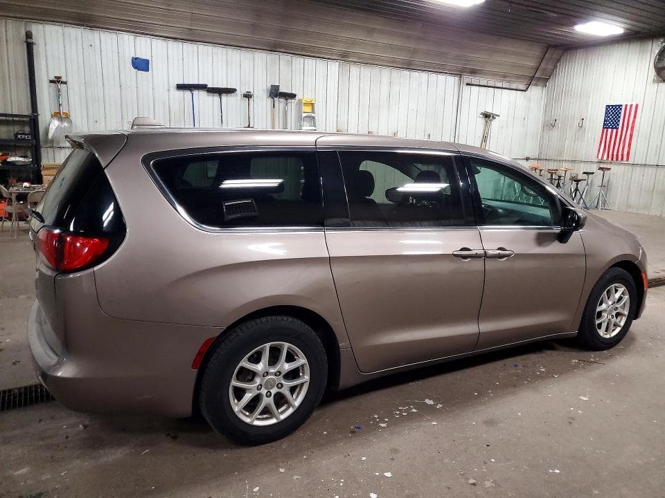 2017 CHRYSLER PACIFICA TOURING 3